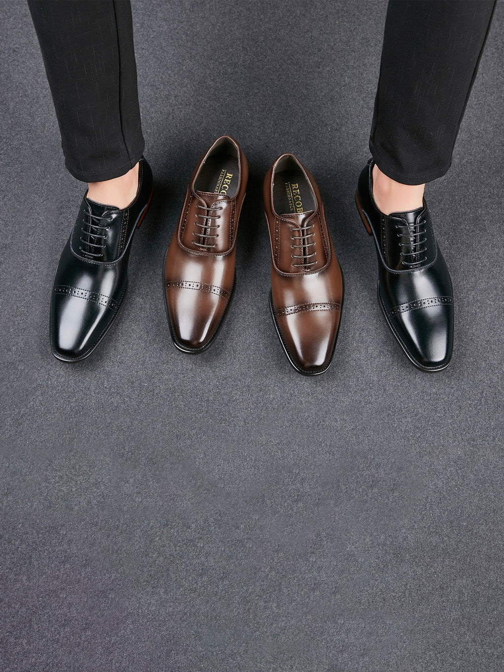 Pointed Toe Lace-up Carved Derby Shoes